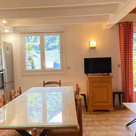 Apartment Le 102. 3 Chambres. Terrasse. Parking. Wifi *