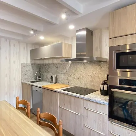 Apartment Le 102. 3 Chambres. Terrasse. Parking. Wifi