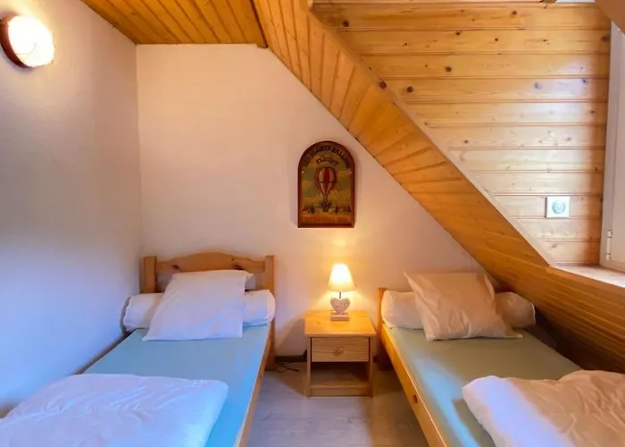 아파트 Le 102. 3 Chambres. Terrasse. Parking. Wifi 코트레